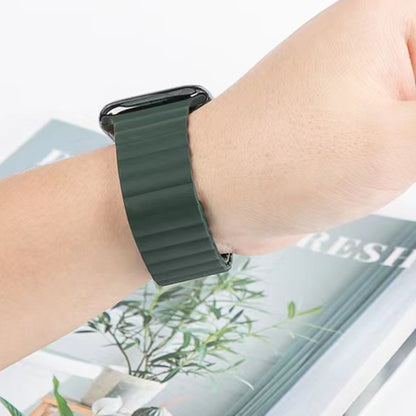 Mutural Liquid Silicone Magnetic Strap Watch Band For Apple Watch Ultra 49mm&Watch Ultra 2 49mm / Series 9&8&7 45mm / SE 3&SE 2&6&SE&5&4 44mm / 3&2&1 42mm(Green) - Watch Bands by Mutural | Online Shopping UK | buy2fix